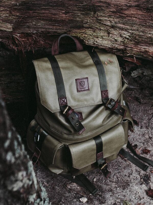andrew-neel-UcgSpU8bOYY-unsplash Urban Classic Backpack
